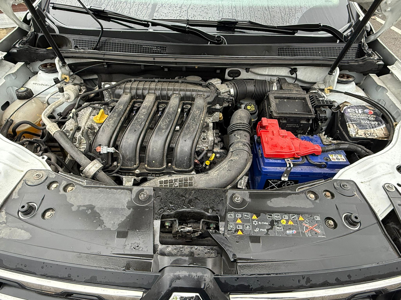 SUV RENAULT DUSTER 4X4: φωτογραφία 10