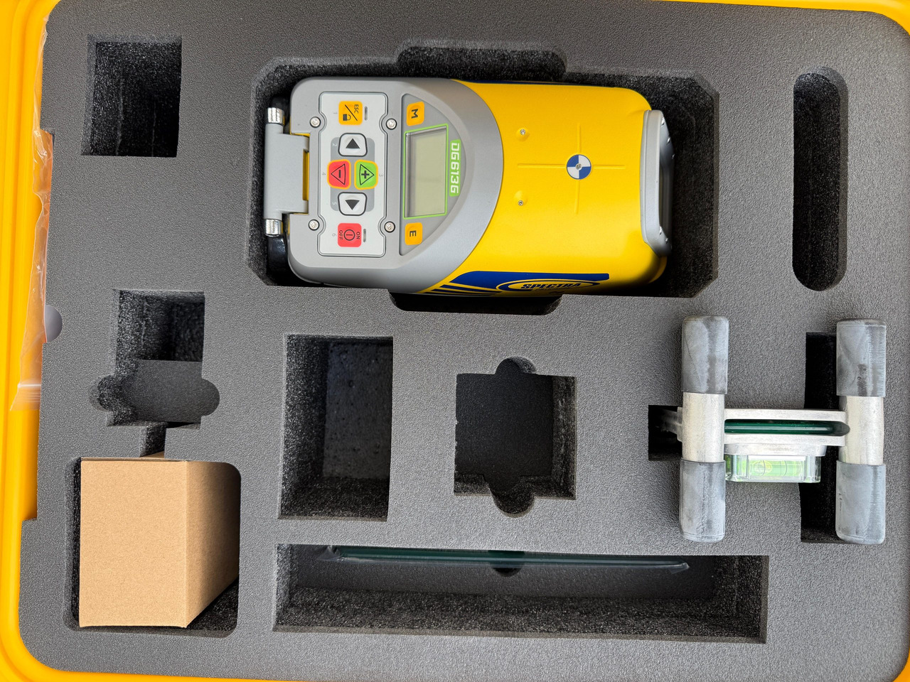 Spectra DG613G Green Beam Dialgrade Pipe Laser - Εξοπλισμού κατασκευών: φωτογραφία 3 Spectra DG613G Green Beam Dialgrade Pipe Laser - Εξοπλισμού κατασκευών: φωτογραφία 3