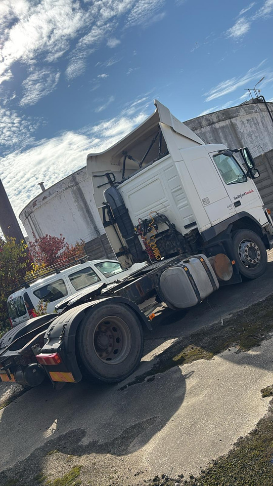 VOLVO FM42 Tractor Head - Τράκτορας: φωτογραφία 4 VOLVO FM42 Tractor Head - Τράκτορας: φωτογραφία 4