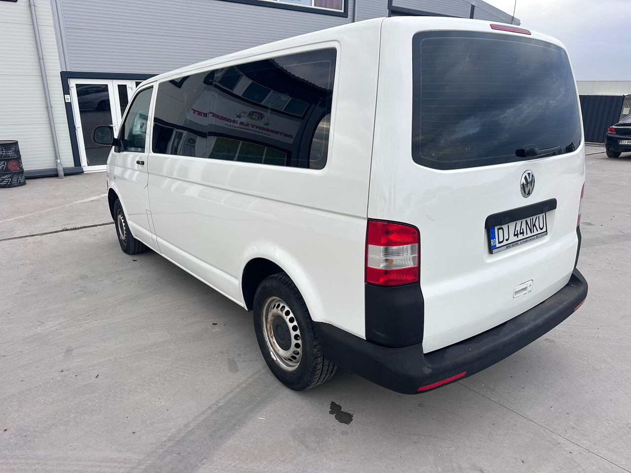 Volkswagen Transporter - Αυτοκίνητο: φωτογραφία 5 Volkswagen Transporter - Αυτοκίνητο: φωτογραφία 5