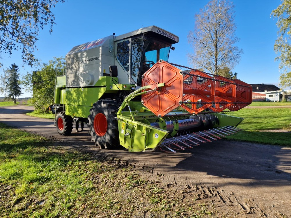 CLAAS Dominator 130 - Θεριζοαλωνιστική μηχανή: φωτογραφία 5 CLAAS Dominator 130 - Θεριζοαλωνιστική μηχανή: φωτογραφία 5