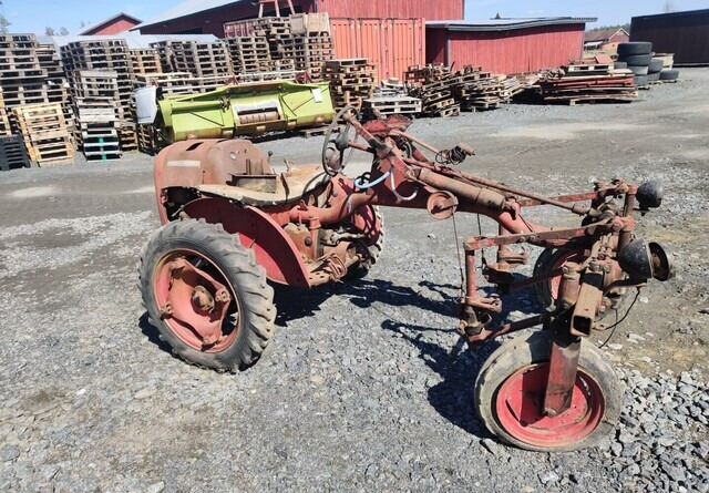 David Brown 2D TRAKTORI - HARVINAISUUS - Τρακτέρ: φωτογραφία 2 David Brown 2D TRAKTORI - HARVINAISUUS - Τρακτέρ: φωτογραφία 2