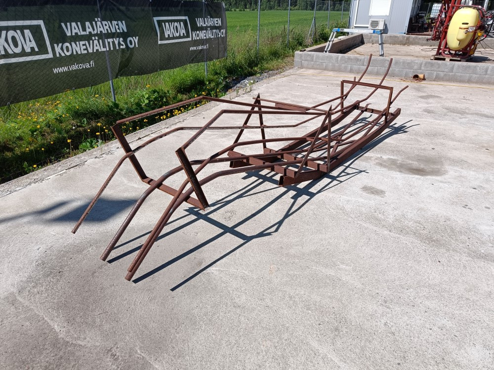 Paalirata John Deere 332 paalaimesta - Χορτοδετική μηχανή τετράγωνες μπάλες: φωτογραφία 2 Paalirata John Deere 332 paalaimesta - Χορτοδετική μηχανή τετράγωνες μπάλες: φωτογραφία 2