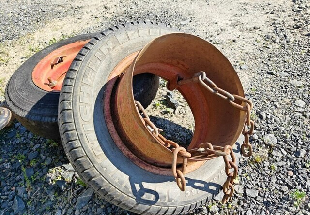 Paripyörät puimuriin 16 tuumaa - Πλήρης τροχός για Γεωργικά μηχανήματα: φωτογραφία 3 Paripyörät puimuriin 16 tuumaa - Πλήρης τροχός για Γεωργικά μηχανήματα: φωτογραφία 3