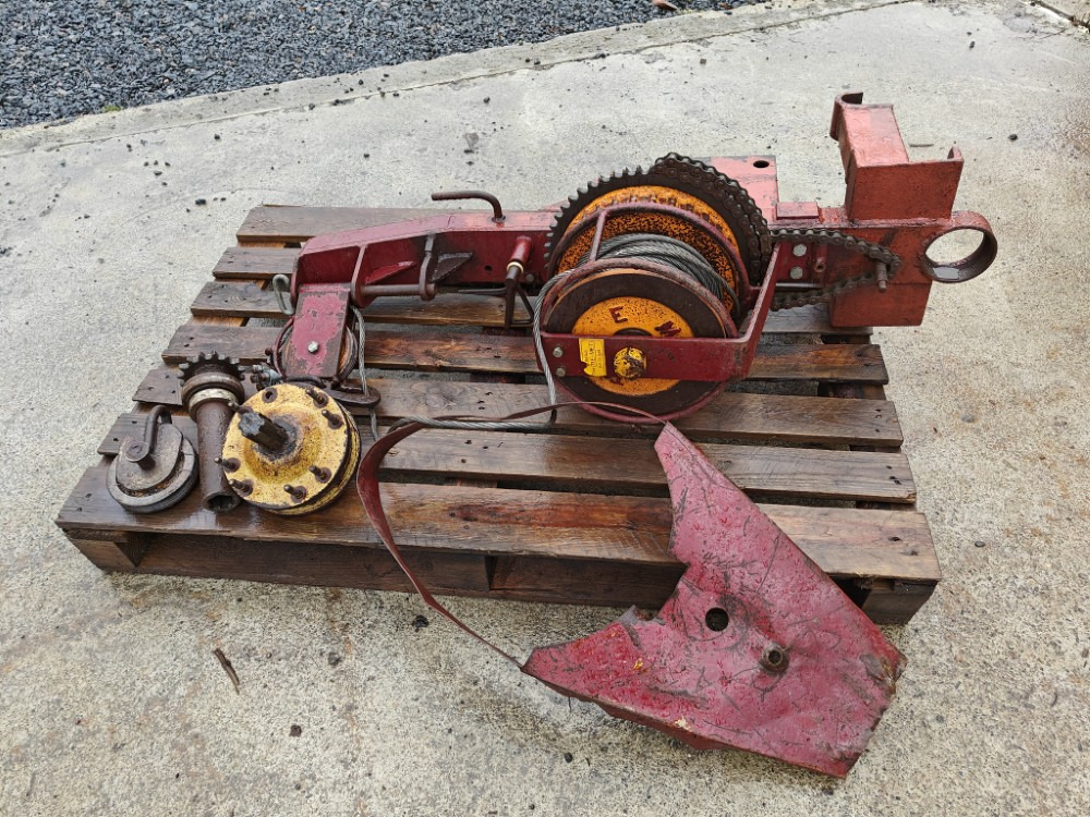 Remet Traktorivinssi - korjattavaksi - Σχιστικό ξύλων: φωτογραφία 3 Remet Traktorivinssi - korjattavaksi - Σχιστικό ξύλων: φωτογραφία 3