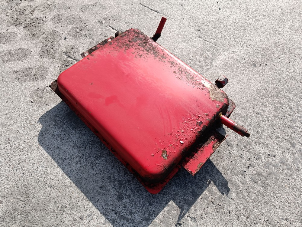 Sampo 410 hydrauliikkaöljysäiliö - Υδραυλική δεξαμενή για Θεριζοαλωνιστική μηχανή: φωτογραφία 2 Sampo 410 hydrauliikkaöljysäiliö - Υδραυλική δεξαμενή για Θεριζοαλωνιστική μηχανή: φωτογραφία 2