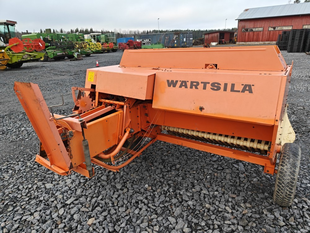 Wärtsilä Rivierra Casalis PHP150 - Χορτοδετική μηχανή τετράγωνες μπάλες: φωτογραφία 3 Wärtsilä Rivierra Casalis PHP150 - Χορτοδετική μηχανή τετράγωνες μπάλες: φωτογραφία 3