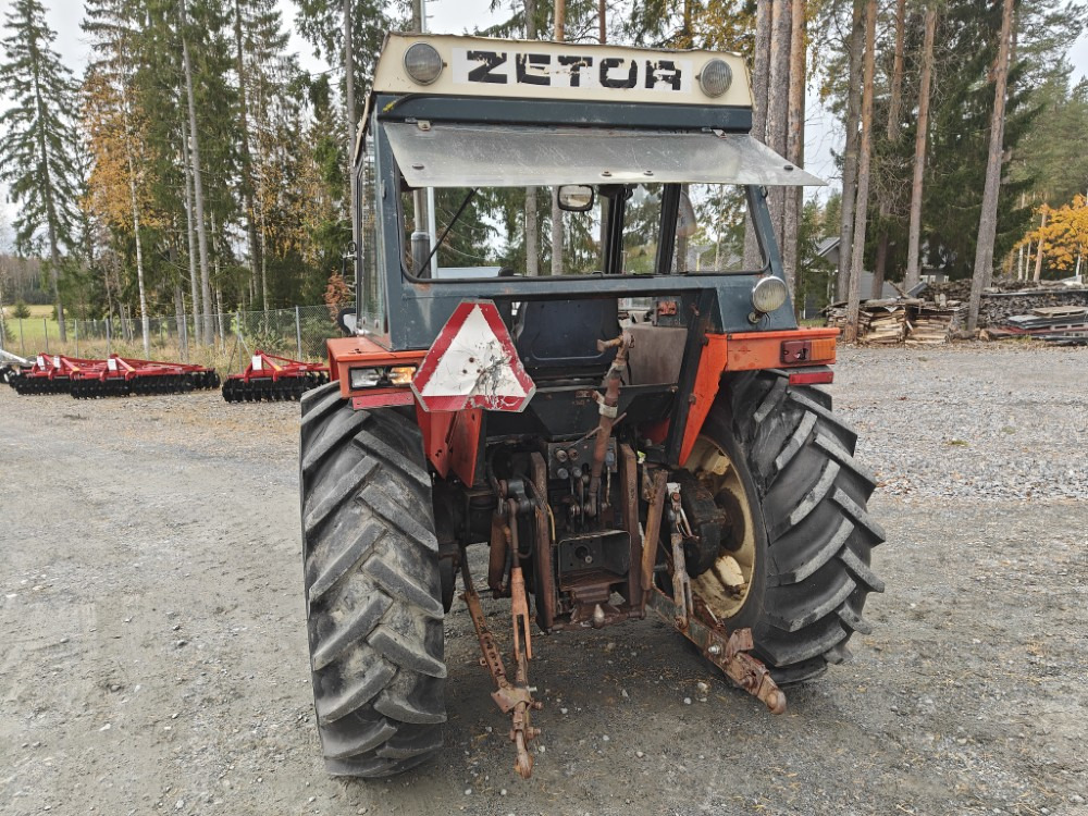 ZETOR 7245 - 4WD - Τρακτέρ: φωτογραφία 3 ZETOR 7245 - 4WD - Τρακτέρ: φωτογραφία 3