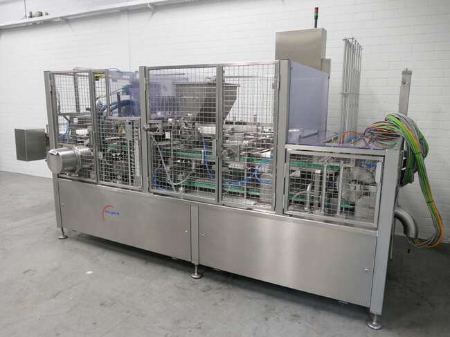 Grunwald filling- & closing machine Foodliner 12000/8 - Μηχανή τροφίμων: φωτογραφία 2 Grunwald filling- & closing machine Foodliner 12000/8 - Μηχανή τροφίμων: φωτογραφία 2