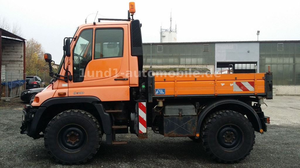 Unimog U 300 Kipper Zugmaschine Kommunalhydraulik U 500 400 U 300 Kipper Zugmaschine Kommunalhydraulik U 500 400 - Κοινοτικο όχημα/ Ειδικό όχημα: φωτογραφία 3 Unimog U 300 Kipper Zugmaschine Kommunalhydraulik U 500 400 U 300 Kipper Zugmaschine Kommunalhydraulik U 500 400 - Κοινοτικο όχημα/ Ειδικό όχημα: φωτογραφία 3