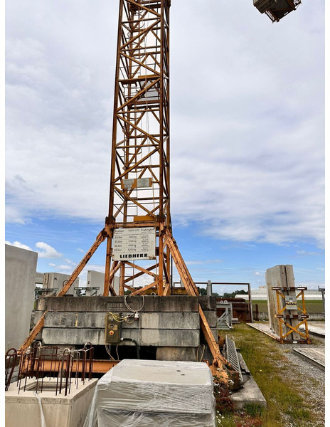 Liebherr 140EC-H10, 1993yom, 40jib, 23,5m huh - Πυργογερανός: φωτογραφία 3 Liebherr 140EC-H10, 1993yom, 40jib, 23,5m huh - Πυργογερανός: φωτογραφία 3