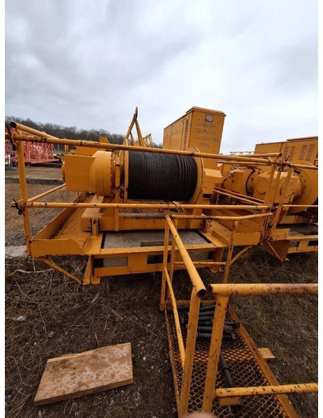 Liebherr 140EC-H6 45m jib - Πυργογερανός: φωτογραφία 5 Liebherr 140EC-H6 45m jib - Πυργογερανός: φωτογραφία 5