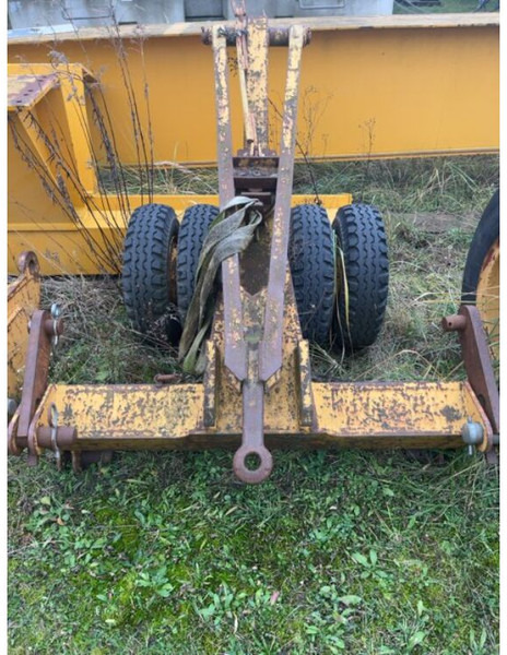 Liebherr 32K/35K/50K/63K axels + adapters - Πυργογερανός: φωτογραφία 1 Liebherr 32K/35K/50K/63K axels + adapters - Πυργογερανός: φωτογραφία 1