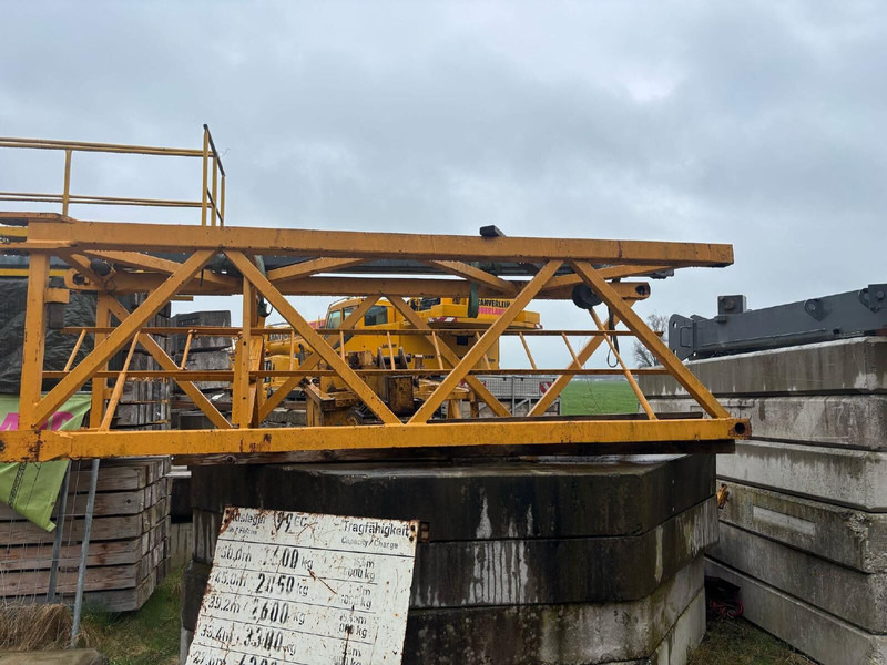 Liebherr 90LD tower sections - Πυργογερανός: φωτογραφία 1 Liebherr 90LD tower sections - Πυργογερανός: φωτογραφία 1