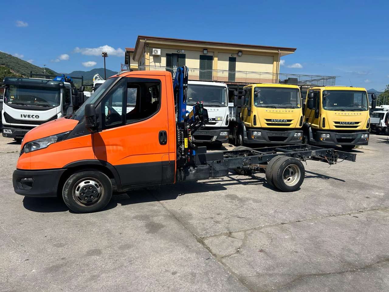 IVECO DAILY 35-140 - Φορτηγό με γερανό: φωτογραφία 3 IVECO DAILY 35-140 - Φορτηγό με γερανό: φωτογραφία 3