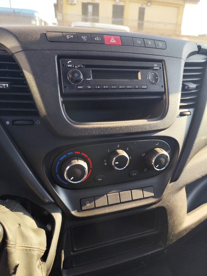 IVECO DAILY 35C15 - Φορτηγό με γερανό, Όχημα με ανατρεπομενη καροτσα: φωτογραφία 5 IVECO DAILY 35C15 - Φορτηγό με γερανό, Όχημα με ανατρεπομενη καροτσα: φωτογραφία 5