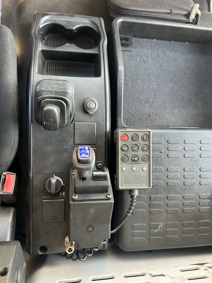 IVECO EUROCARGO 140-250 - Φορτηγό με γερανό: φωτογραφία 5 IVECO EUROCARGO 140-250 - Φορτηγό με γερανό: φωτογραφία 5