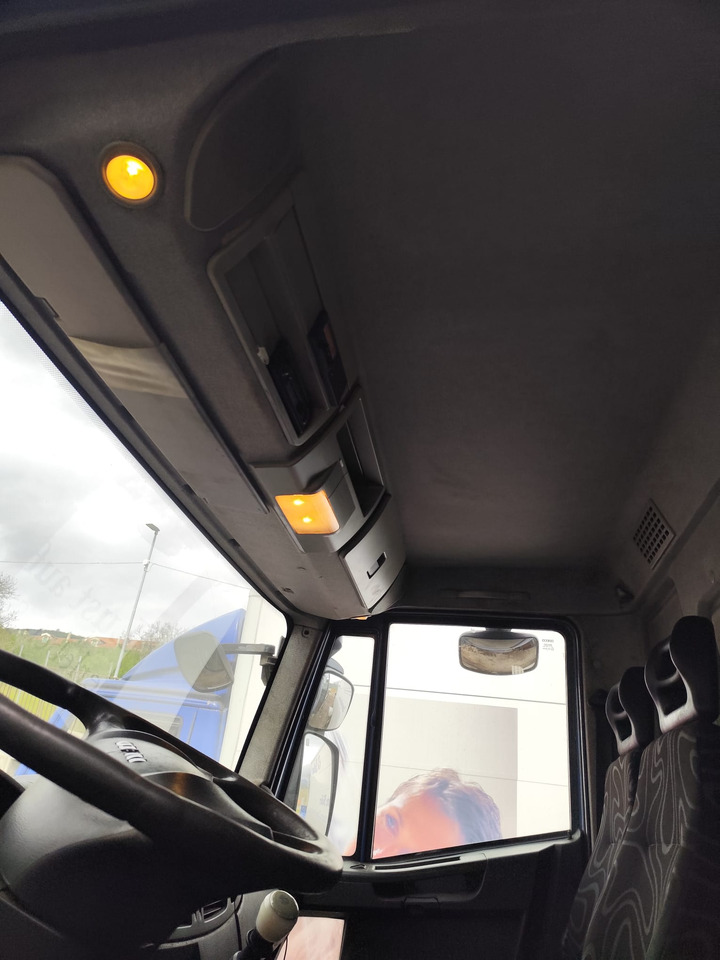 IVECO EUROCARGO 140E25 - Φορτηγό ανατρεπόμενο: φωτογραφία 2 IVECO EUROCARGO 140E25 - Φορτηγό ανατρεπόμενο: φωτογραφία 2