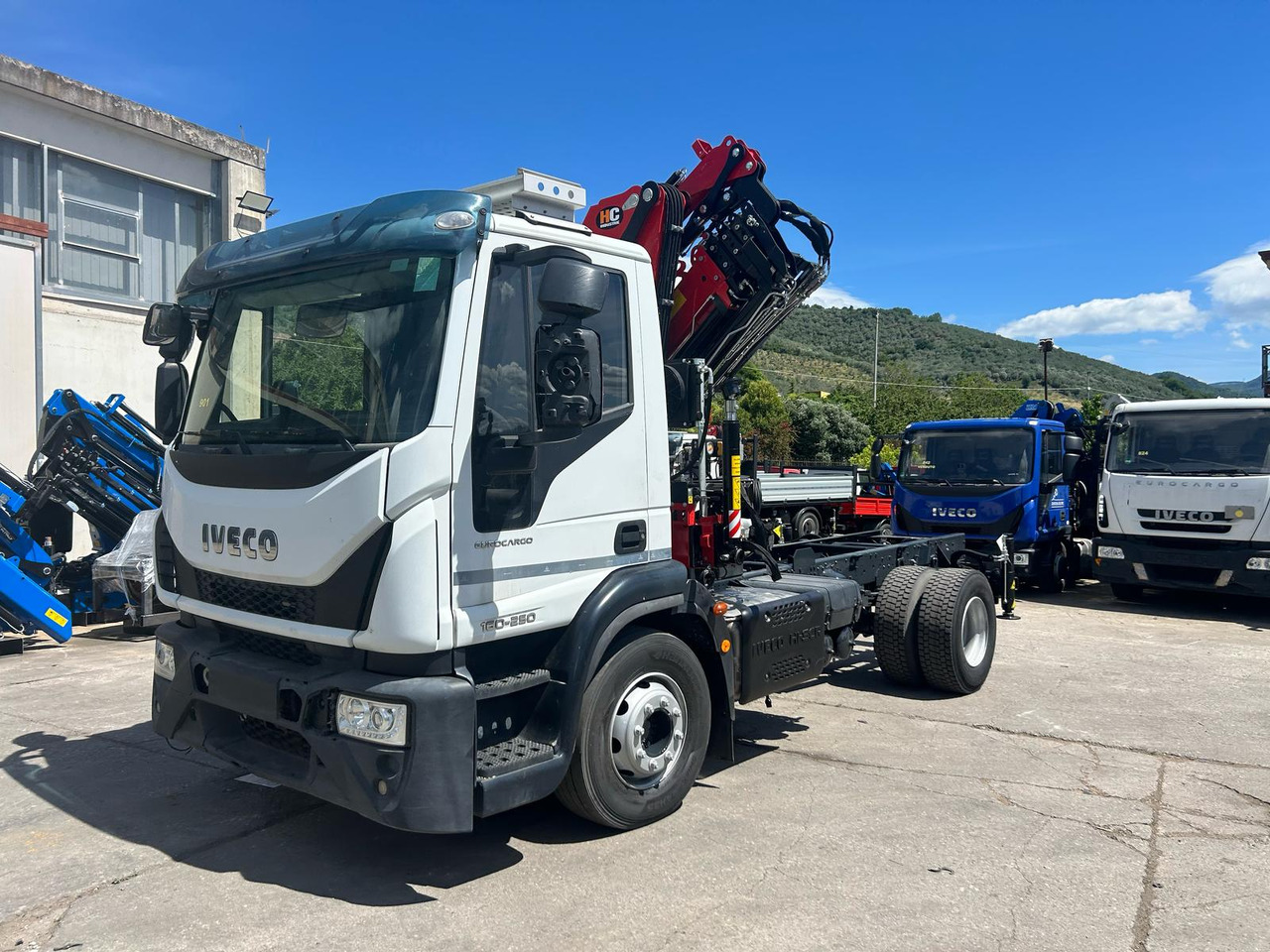 IVECO EUROCARGO 160-250 - Φορτηγό με γερανό: φωτογραφία 1 IVECO EUROCARGO 160-250 - Φορτηγό με γερανό: φωτογραφία 1