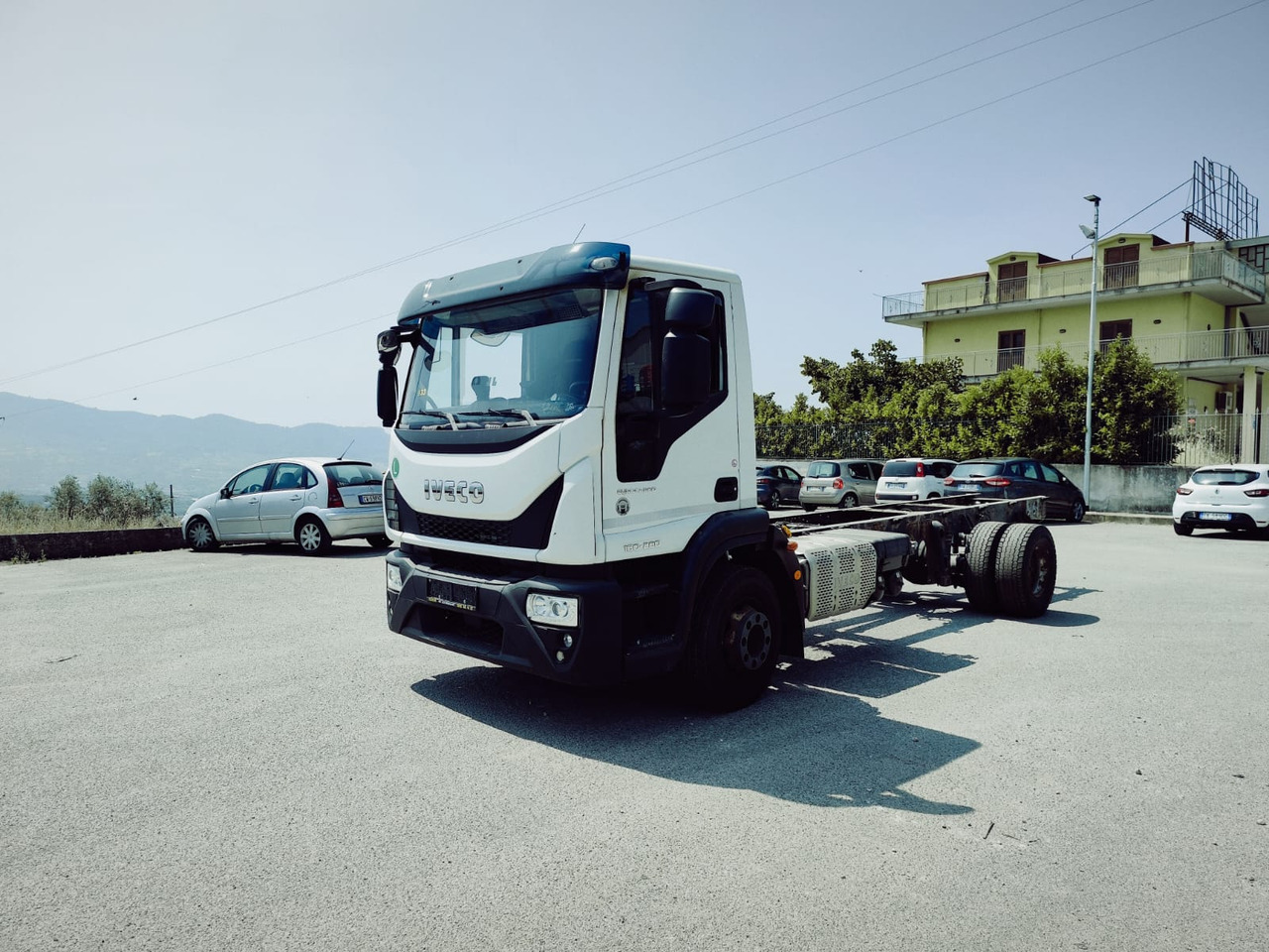 IVECO EUROCARGO 160-280 - Φορτηγό σασί, Φορτηγό με γερανό: φωτογραφία 1 IVECO EUROCARGO 160-280 - Φορτηγό σασί, Φορτηγό με γερανό: φωτογραφία 1
