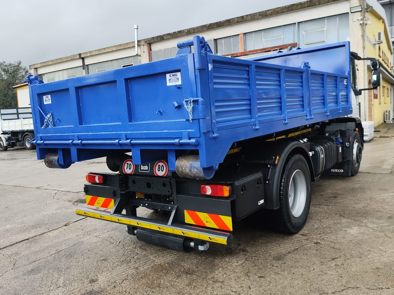 Φορτηγό φόρτωσης γάντζου, Φορτηγό με γερανό IVECO EUROCARGO 180-250: φωτογραφία 27
