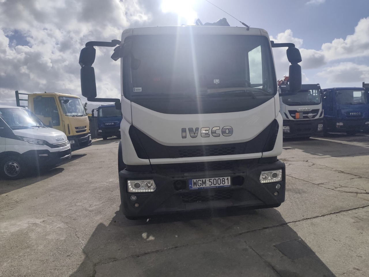 Φορτηγό με γερανό, Φορτηγό με γερανό IVECO EUROCARGO 180-250: φωτογραφία 25