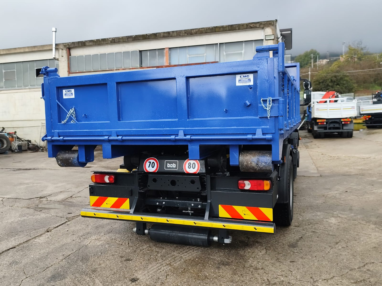 Φορτηγό φόρτωσης γάντζου, Φορτηγό με γερανό IVECO EUROCARGO 180-250: φωτογραφία 23