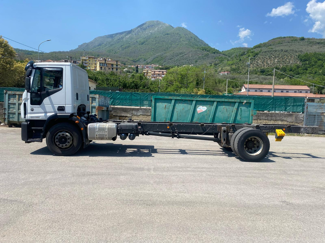 IVECO EUROCARGO 180-320 - Φορτηγό σασί: φωτογραφία 4 IVECO EUROCARGO 180-320 - Φορτηγό σασί: φωτογραφία 4