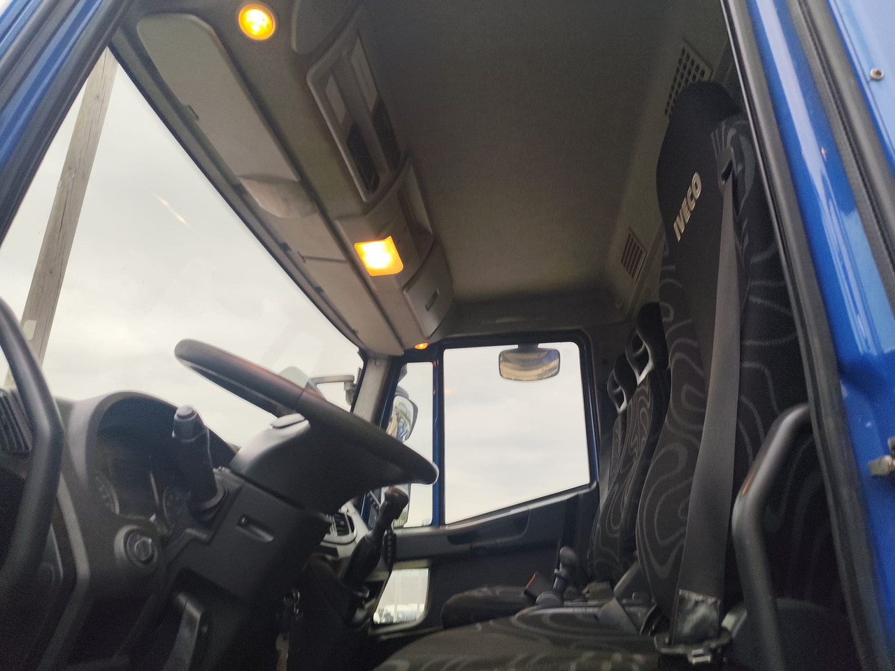 IVECO EUROCARGO 190EL28 - Φορτηγό σασί: φωτογραφία 4 IVECO EUROCARGO 190EL28 - Φορτηγό σασί: φωτογραφία 4