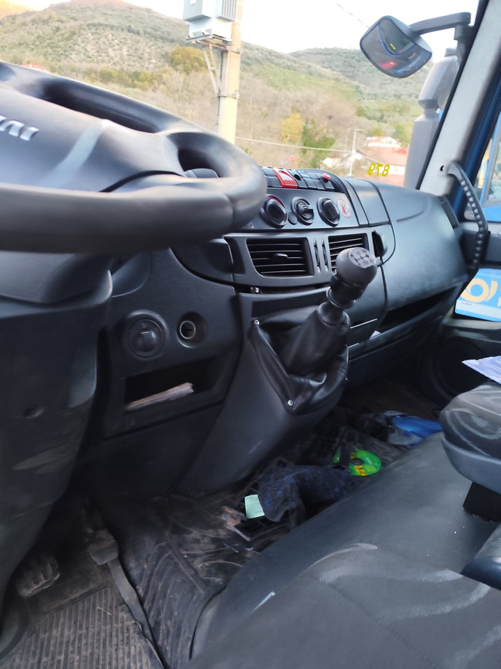 IVECO EUROCARGO 190EL28 - Φορτηγό σασί: φωτογραφία 4 IVECO EUROCARGO 190EL28 - Φορτηγό σασί: φωτογραφία 4