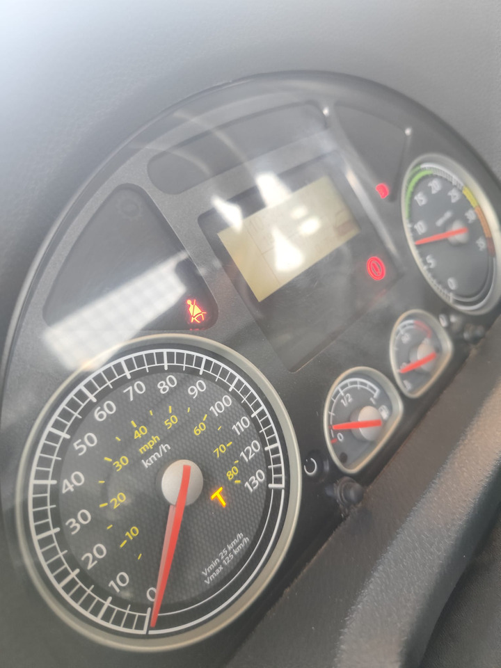 IVECO EUROCARGO 75E18 - Φορτηγό με ανοιχτή καρότσα: φωτογραφία 5 IVECO EUROCARGO 75E18 - Φορτηγό με ανοιχτή καρότσα: φωτογραφία 5