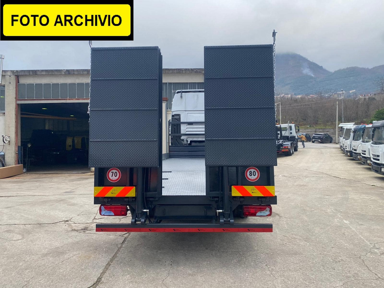 IVECO STRALIS 260S36 - Φορτηγό με ανοιχτή καρότσα, Φορτηγό με γερανό: φωτογραφία 3 IVECO STRALIS 260S36 - Φορτηγό με ανοιχτή καρότσα, Φορτηγό με γερανό: φωτογραφία 3