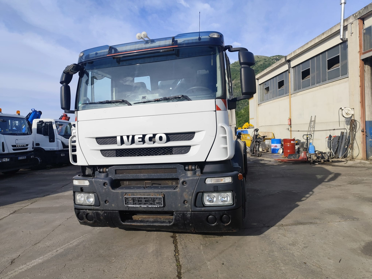IVECO STRALIS 260S45 - Φορτηγό με γερανό: φωτογραφία 4 IVECO STRALIS 260S45 - Φορτηγό με γερανό: φωτογραφία 4