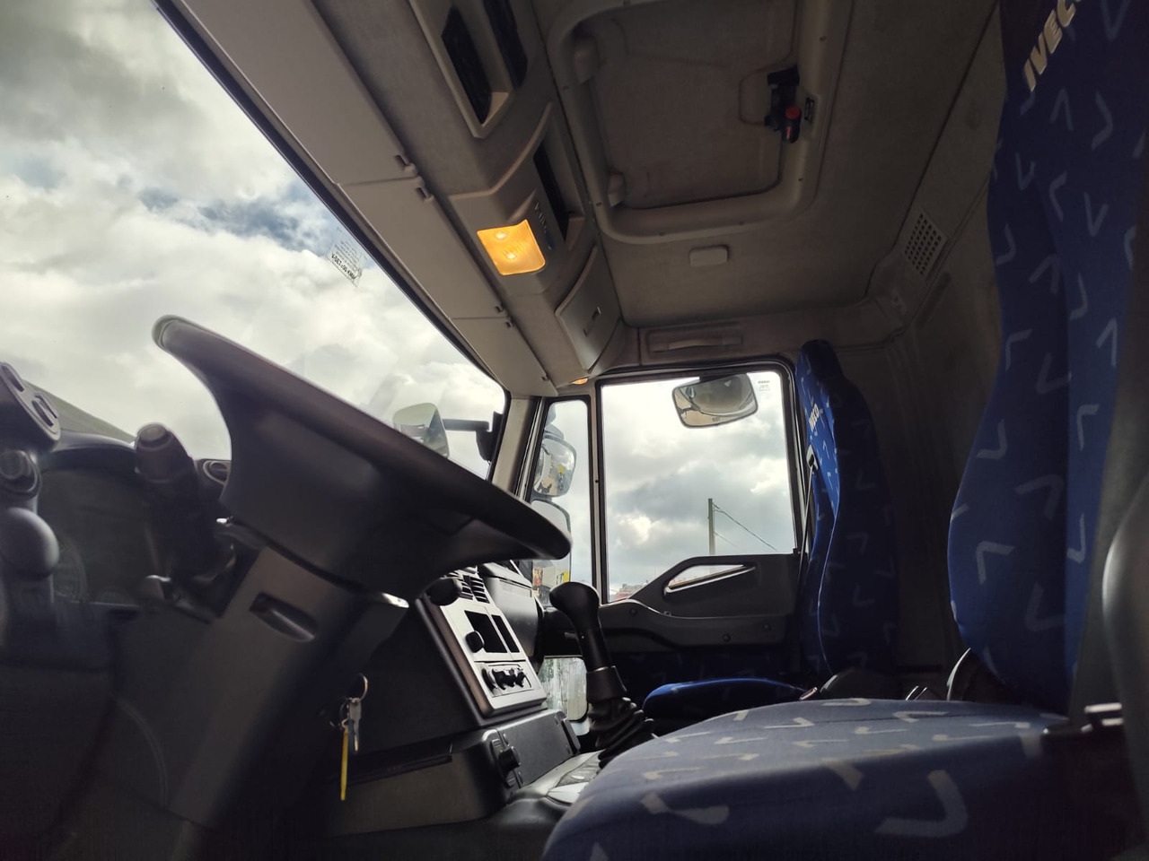 Φορτηγό με γερανό IVECO STRALIS AD 190S31P: φωτογραφία 37