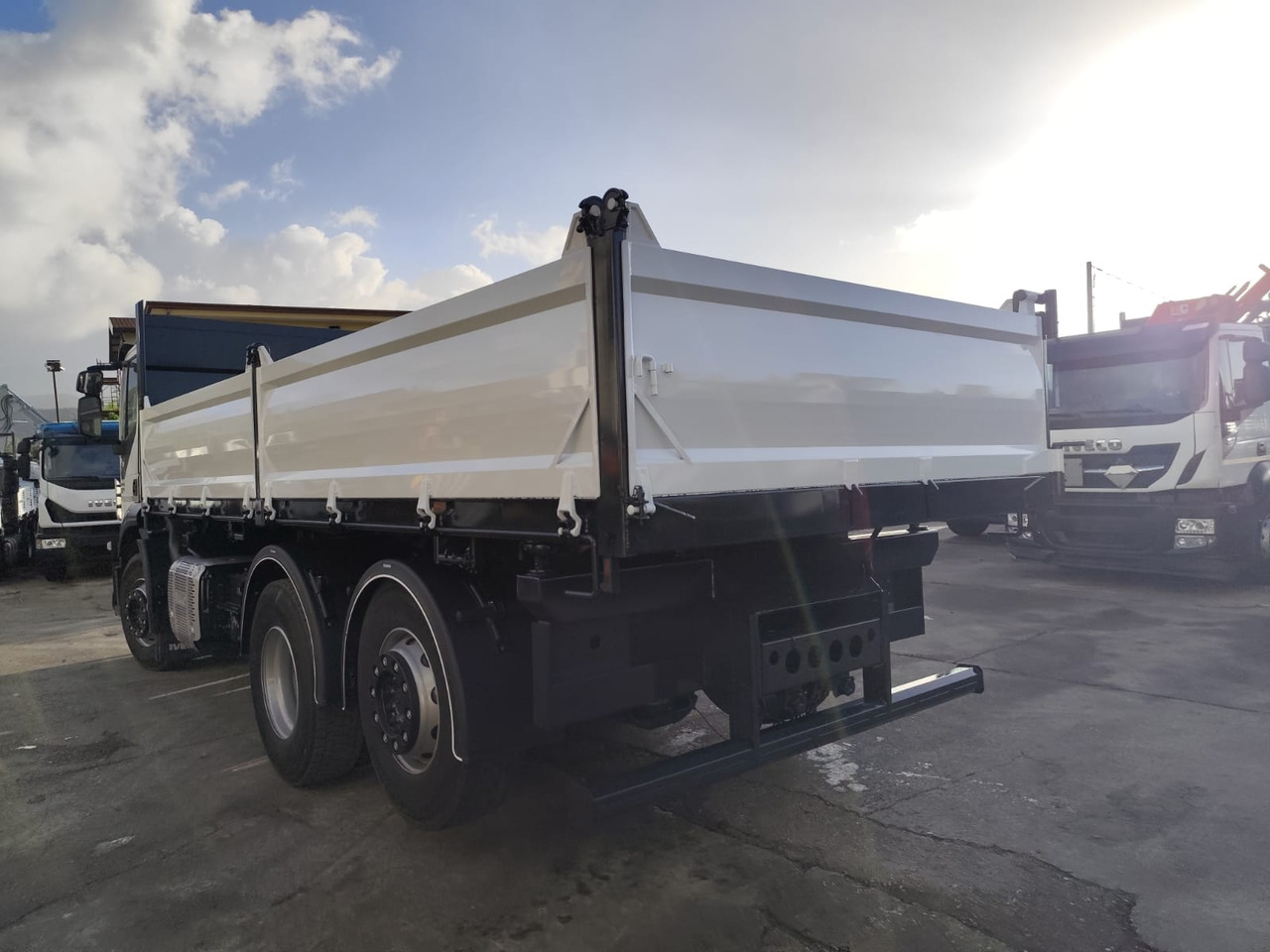 IVECO STRALIS AD 260S31 - Φορτηγό ανατρεπόμενο: φωτογραφία 2 IVECO STRALIS AD 260S31 - Φορτηγό ανατρεπόμενο: φωτογραφία 2