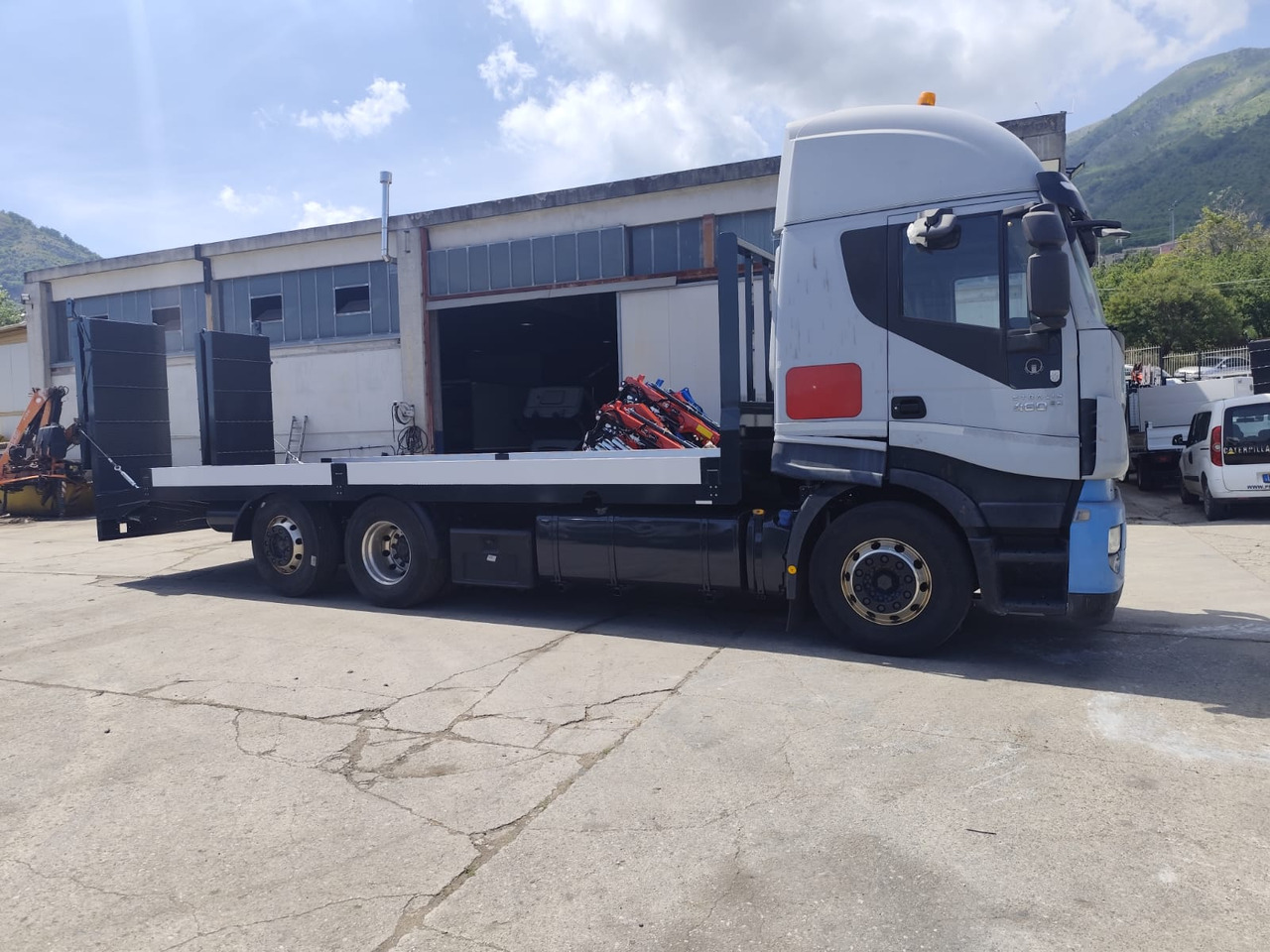 Φορτηγό με ανοιχτή καρότσα IVECO STRALIS AS 260S46: φωτογραφία 24