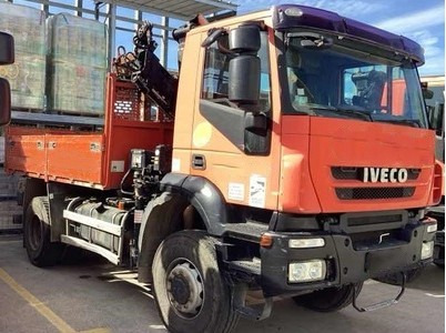 IVECO TRAKKER 190T31 - Φορτηγό με γερανό: φωτογραφία 2 IVECO TRAKKER 190T31 - Φορτηγό με γερανό: φωτογραφία 2