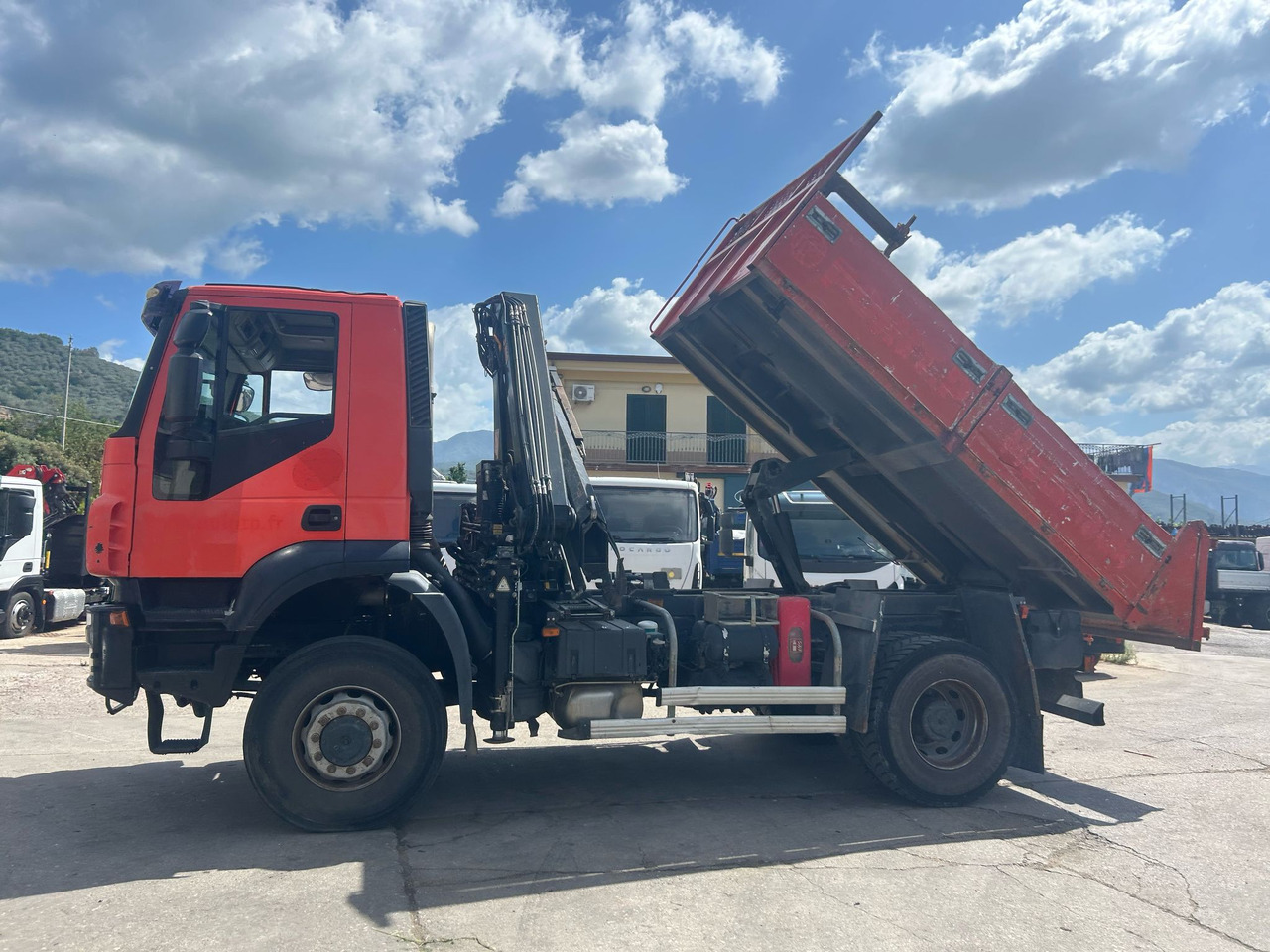 IVECO TRAKKER 190T36 - Φορτηγό με γερανό: φωτογραφία 5 IVECO TRAKKER 190T36 - Φορτηγό με γερανό: φωτογραφία 5