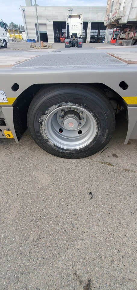 Νέα Επικαθήμενο με χαμηλό δάπεδο για τη μεταφορά βαρέως εξοπλισμού YALCIN 3 ESSIEUX STD: φωτογραφία 13 Νέα Επικαθήμενο με χαμηλό δάπεδο για τη μεταφορά βαρέως εξοπλισμού YALCIN 3 ESSIEUX STD: φωτογραφία 13