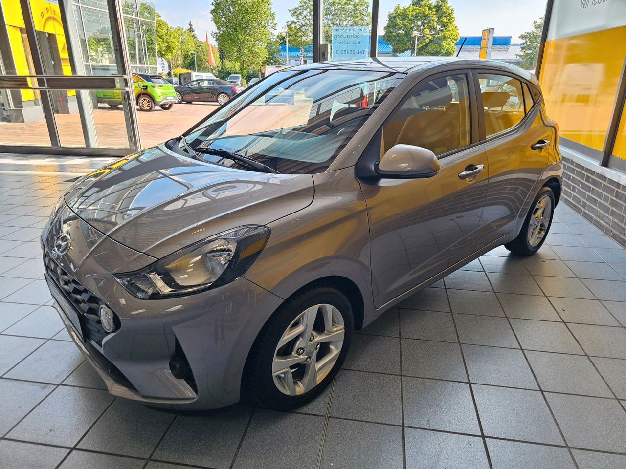 Hyundai i10 Trend AUTOMATIK SHZ PDC LenkrHzg DAB Spurhal - Αυτοκίνητο: φωτογραφία 4 Hyundai i10 Trend AUTOMATIK SHZ PDC LenkrHzg DAB Spurhal - Αυτοκίνητο: φωτογραφία 4