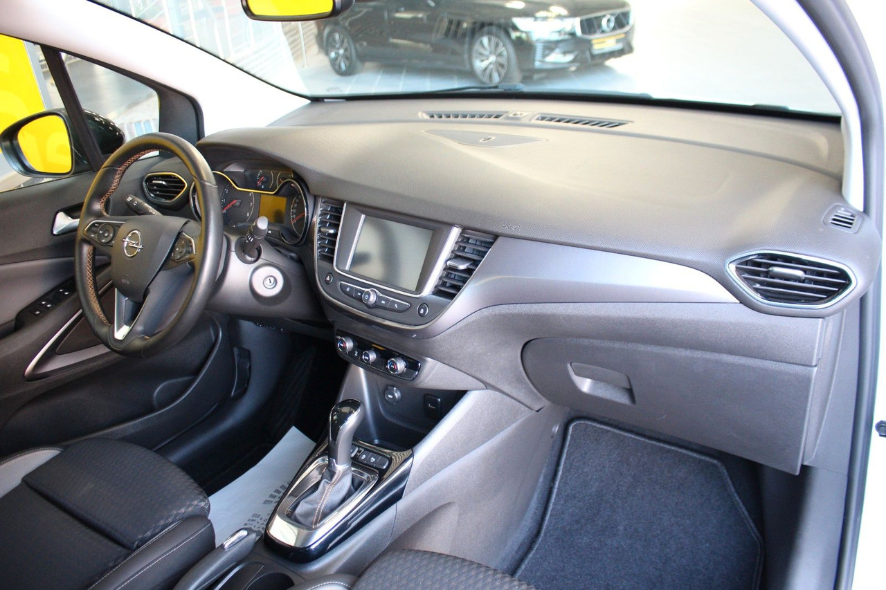 Opel Crossland (X) Innovation AT-6 Sitz- & Lenkradhzg - SUV: φωτογραφία 5 Opel Crossland (X) Innovation AT-6 Sitz- & Lenkradhzg - SUV: φωτογραφία 5