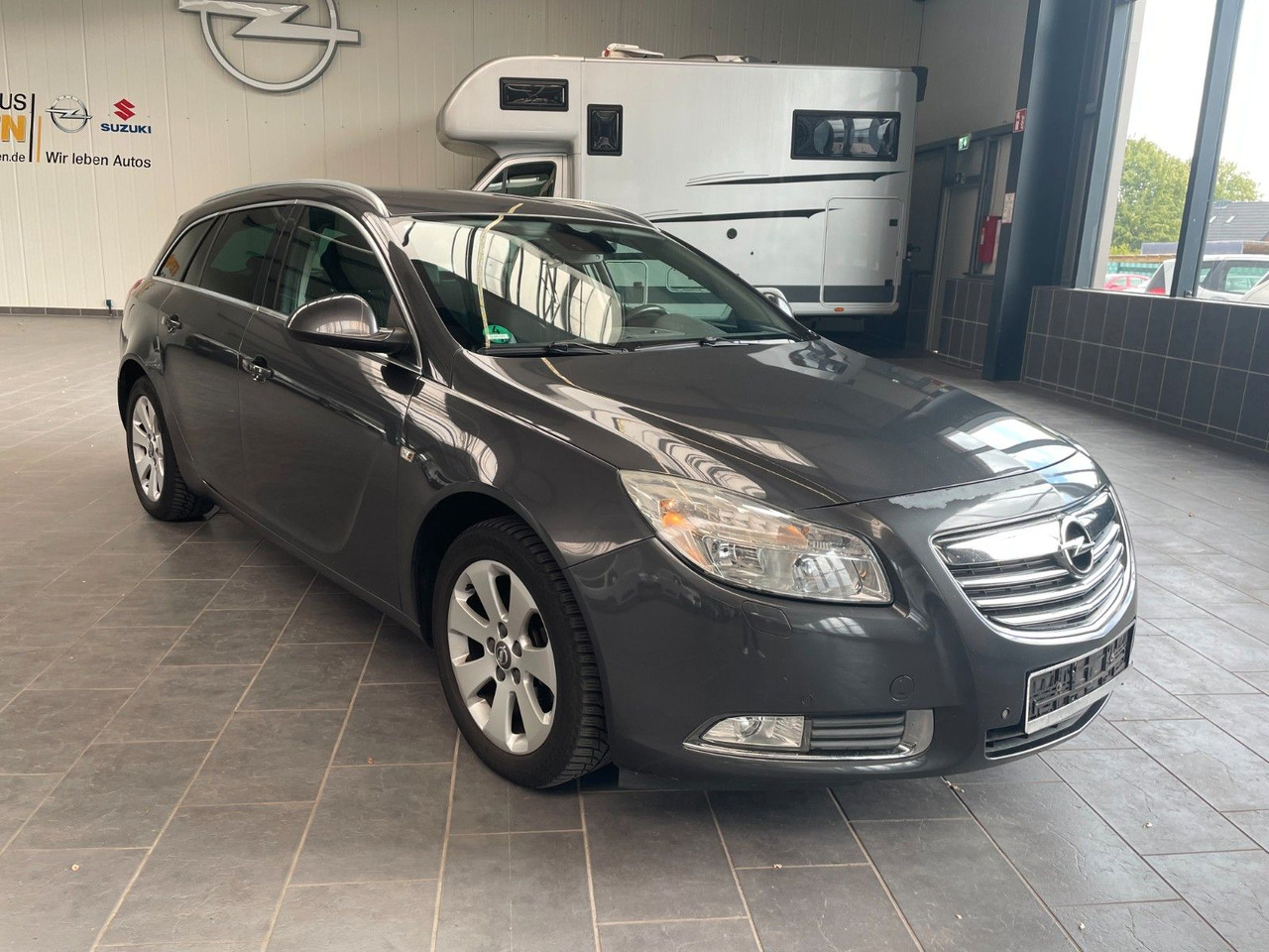 Opel Insignia A Sports Tourer 150 Jahre Opel AHK - Αυτοκίνητο: φωτογραφία 1 Opel Insignia A Sports Tourer 150 Jahre Opel AHK - Αυτοκίνητο: φωτογραφία 1