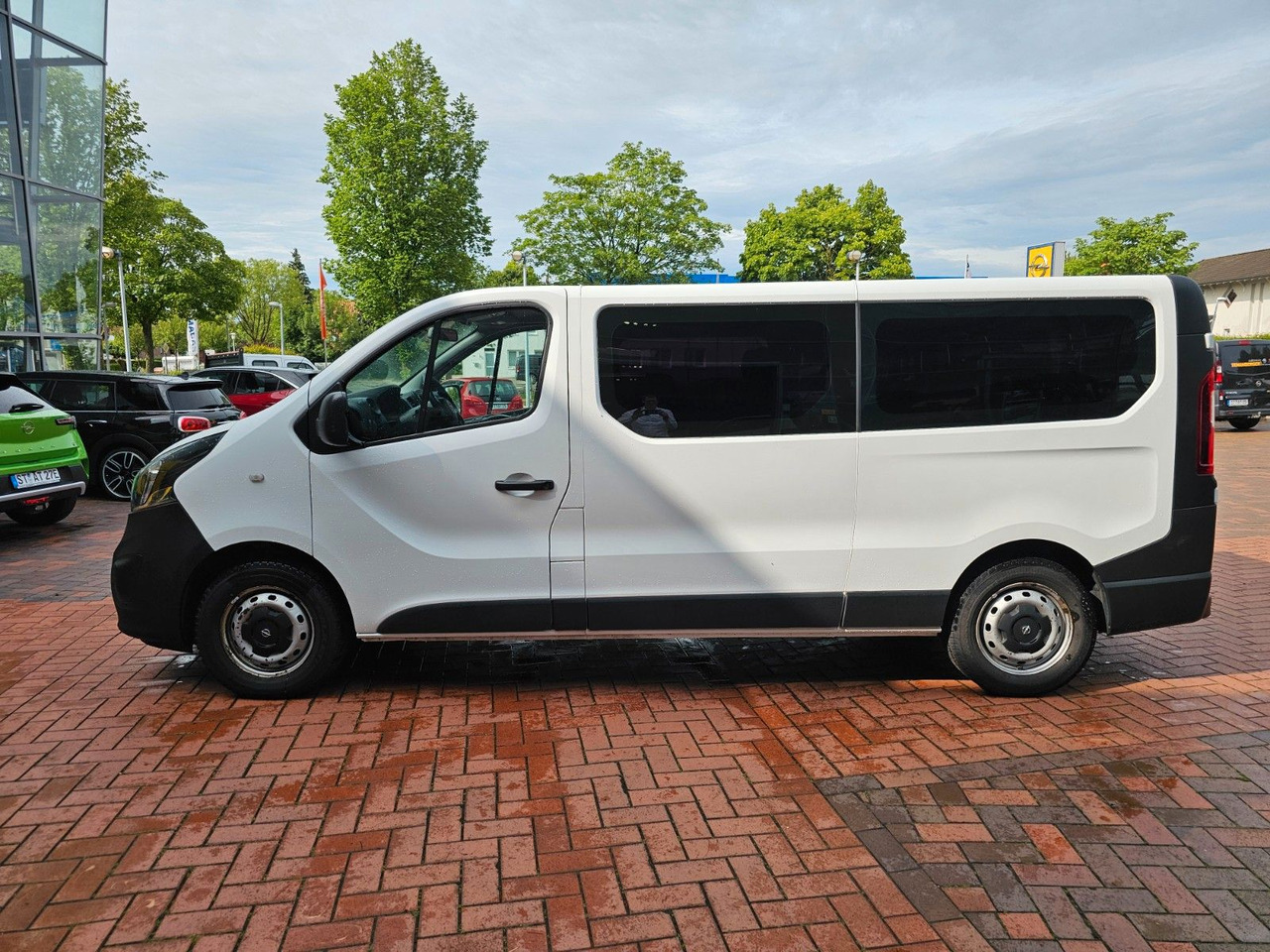 Opel Vivaro B Combi Bus L2H1 2,9t AHK - Επιβατικό βαν: φωτογραφία 2 Opel Vivaro B Combi Bus L2H1 2,9t AHK - Επιβατικό βαν: φωτογραφία 2