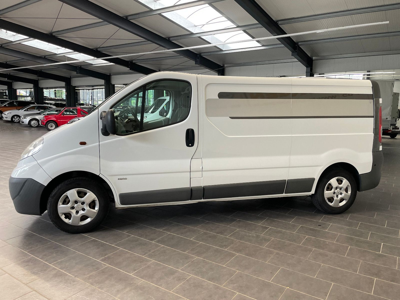 Opel Vivaro Kasten L2H1 2,9t Tüv Scheckheft Klima AHK - Μικρό βαν: φωτογραφία 4 Opel Vivaro Kasten L2H1 2,9t Tüv Scheckheft Klima AHK - Μικρό βαν: φωτογραφία 4