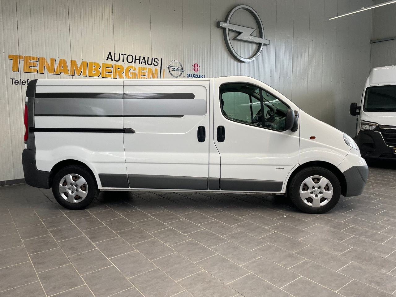 Opel Vivaro Kasten L2H1 2,9t Tüv Scheckheft Klima AHK - Μικρό βαν: φωτογραφία 2 Opel Vivaro Kasten L2H1 2,9t Tüv Scheckheft Klima AHK - Μικρό βαν: φωτογραφία 2
