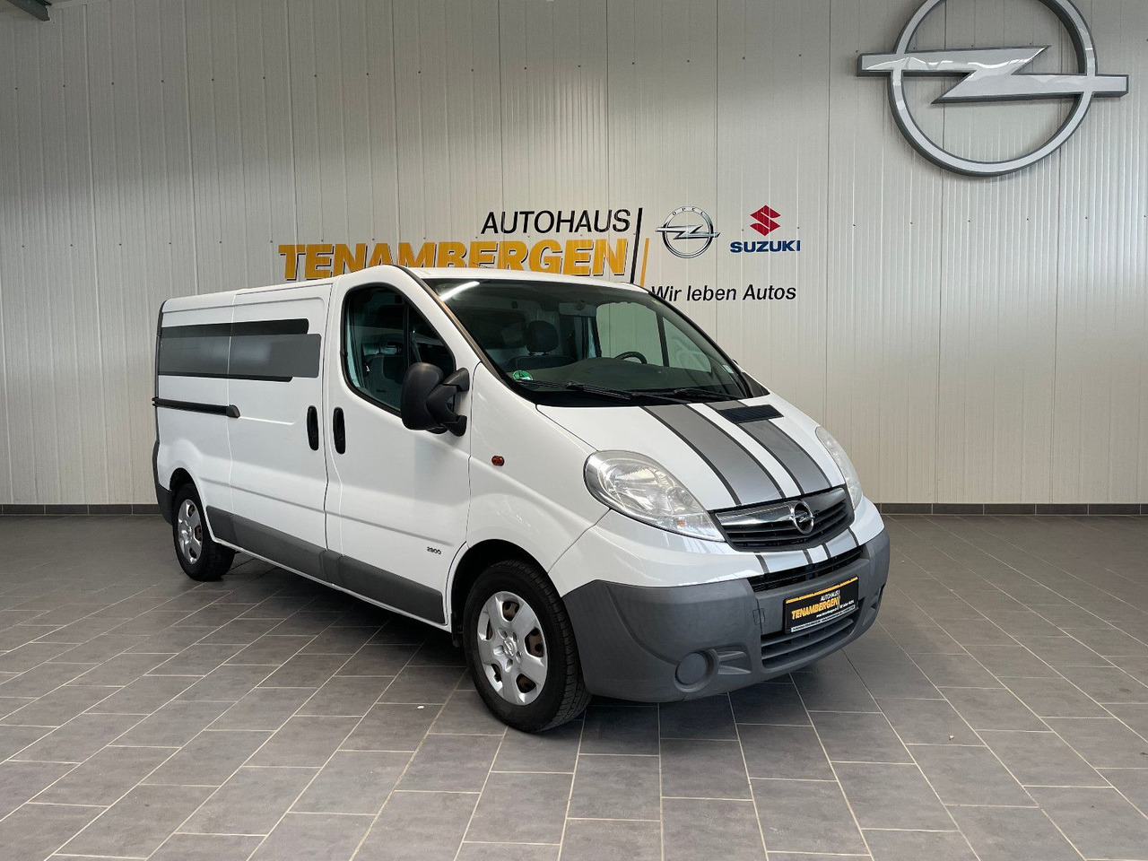 Opel Vivaro Kasten L2H1 2,9t Tüv Scheckheft Klima AHK - Μικρό βαν: φωτογραφία 1 Opel Vivaro Kasten L2H1 2,9t Tüv Scheckheft Klima AHK - Μικρό βαν: φωτογραφία 1
