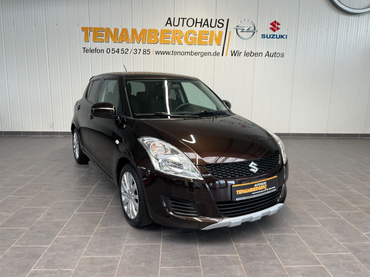 Suzuki Swift 1.2 ,Tempomat , Allwetterreifen,Spoiler - Αυτοκίνητο: φωτογραφία 1 Suzuki Swift 1.2 ,Tempomat , Allwetterreifen,Spoiler - Αυτοκίνητο: φωτογραφία 1