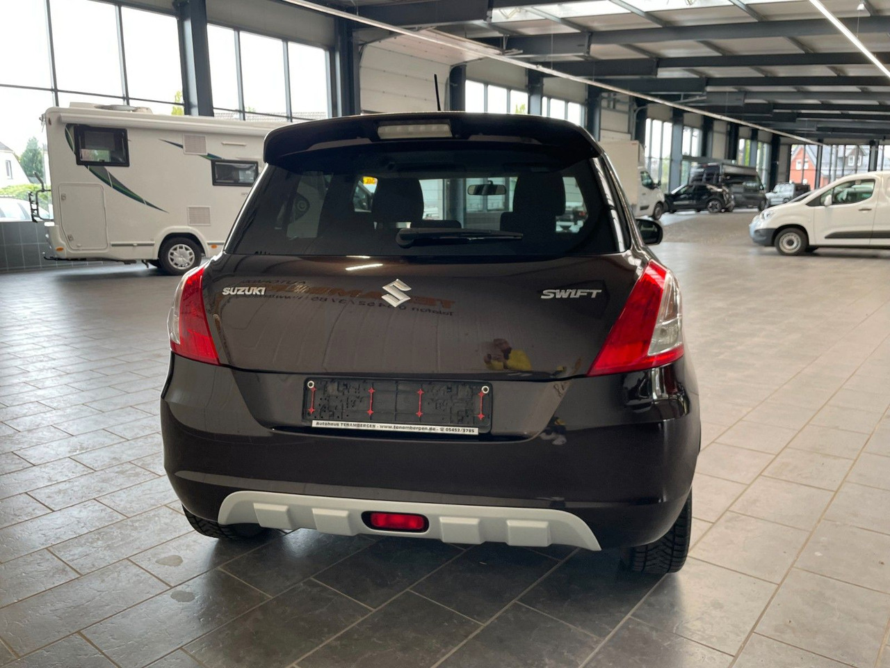 Suzuki Swift 1.2 ,Tempomat , Allwetterreifen,Spoiler - Αυτοκίνητο: φωτογραφία 4 Suzuki Swift 1.2 ,Tempomat , Allwetterreifen,Spoiler - Αυτοκίνητο: φωτογραφία 4