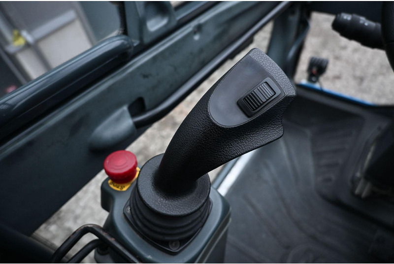 Τηλεσκοπικός φορτωτής MAGNI RTH 6.46 Magni RTH 6.46: φωτογραφία 11