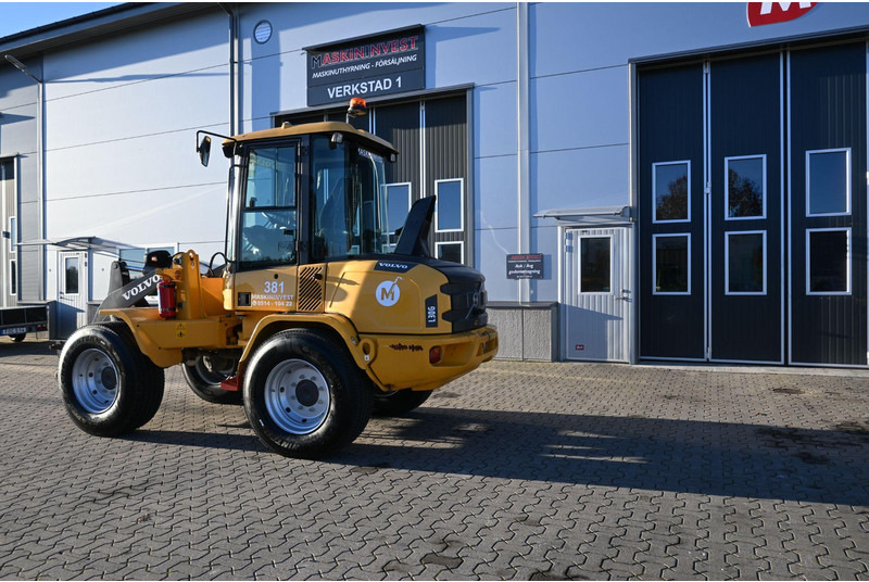 Volvo L30G - Ελαστιχοφόρος φορτωτής: φωτογραφία 3 Volvo L30G - Ελαστιχοφόρος φορτωτής: φωτογραφία 3